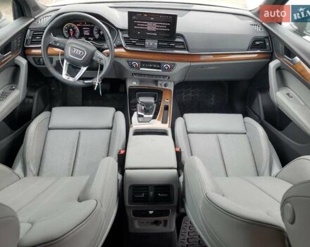 Сірий Ауді SQ5, об'ємом двигуна 0 л та пробігом 9 тис. км за 18000 $, фото 5 на Automoto.ua