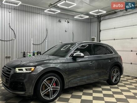 Серый Ауди SQ5, объемом двигателя 3 л и пробегом 178 тыс. км за 32000 $, фото 1 на Automoto.ua