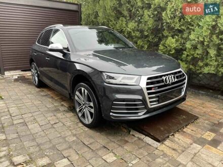 Серый Ауди SQ5, объемом двигателя 3 л и пробегом 140 тыс. км за 32000 $, фото 1 на Automoto.ua