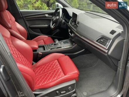Серый Ауди SQ5, объемом двигателя 3 л и пробегом 149 тыс. км за 27999 $, фото 1 на Automoto.ua