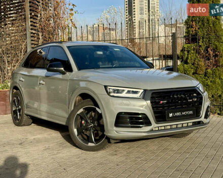 Сірий Ауді SQ5, об'ємом двигуна 3 л та пробігом 108 тис. км за 29900 $, фото 1 на Automoto.ua