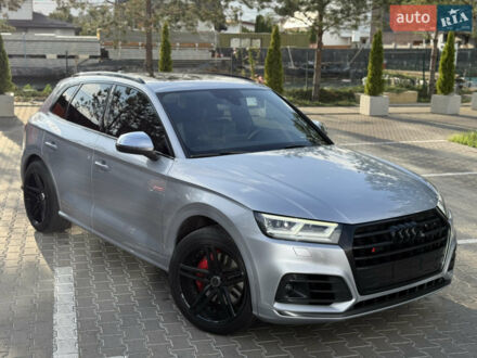 Сірий Ауді SQ5, об'ємом двигуна 3 л та пробігом 145 тис. км за 27499 $, фото 1 на Automoto.ua