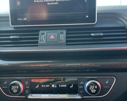 Синій Ауді SQ5, об'ємом двигуна 3 л та пробігом 140 тис. км за 31000 $, фото 21 на Automoto.ua