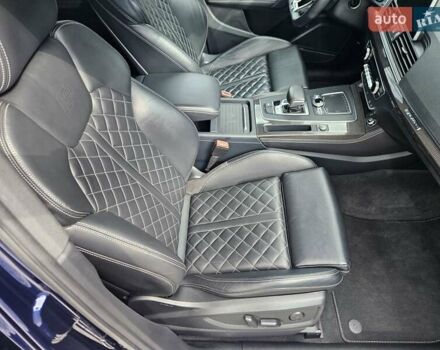 Синий Ауди SQ5, объемом двигателя 3 л и пробегом 121 тыс. км за 33890 $, фото 47 на Automoto.ua