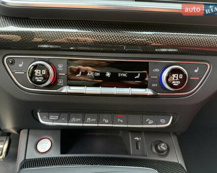 Синий Ауди SQ5, объемом двигателя 3 л и пробегом 42 тыс. км за 53500 $, фото 42 на Automoto.ua