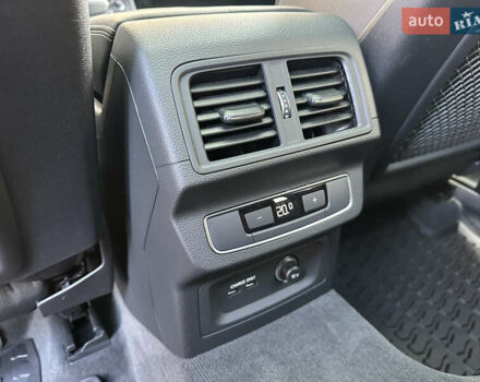 Синий Ауди SQ5, объемом двигателя 3 л и пробегом 27 тыс. км за 42800 $, фото 50 на Automoto.ua