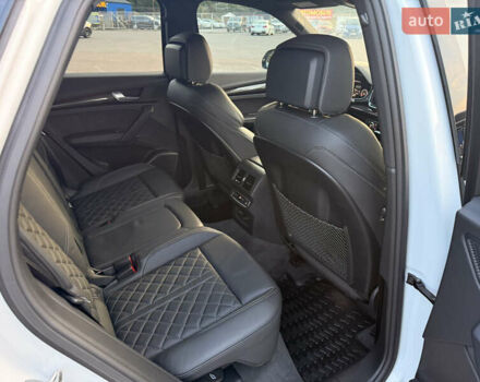 Белый Ауди SQ5 Sportback, объемом двигателя 3 л и пробегом 37 тыс. км за 52000 $, фото 10 на Automoto.ua