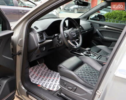 Серый Ауди SQ5 Sportback, объемом двигателя 3 л и пробегом 67 тыс. км за 54900 $, фото 16 на Automoto.ua