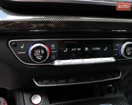 Серый Ауди SQ5 Sportback, объемом двигателя 3 л и пробегом 67 тыс. км за 54900 $, фото 35 на Automoto.ua