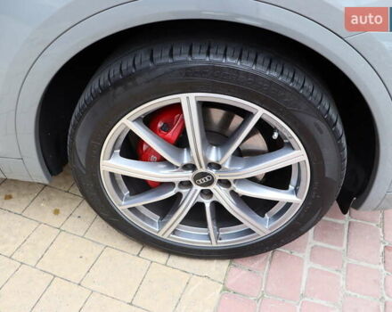 Серый Ауди SQ5 Sportback, объемом двигателя 3 л и пробегом 67 тыс. км за 54900 $, фото 3 на Automoto.ua