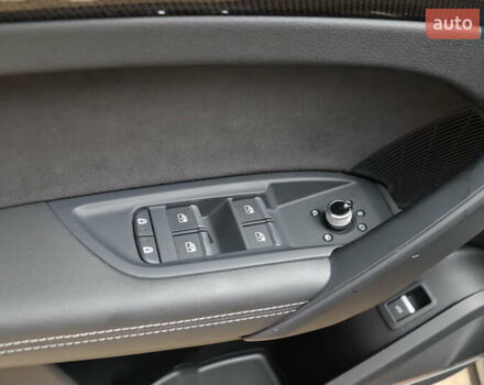 Серый Ауди SQ5 Sportback, объемом двигателя 3 л и пробегом 67 тыс. км за 54900 $, фото 12 на Automoto.ua