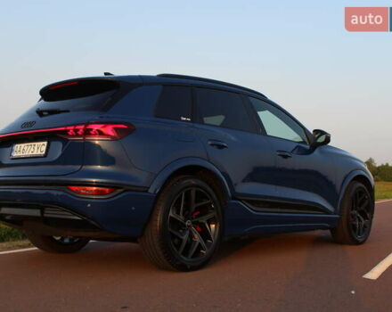 Синий Ауди SQ6 e-tron, объемом двигателя 0 л и пробегом 5 тыс. км за 92800 $, фото 6 на Automoto.ua