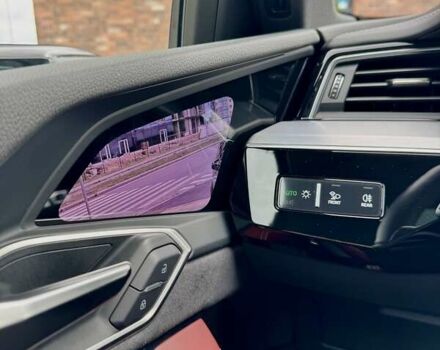 Чорний Ауді SQ8 e-tron, об'ємом двигуна 0 л та пробігом 18 тис. км за 73500 $, фото 25 на Automoto.ua