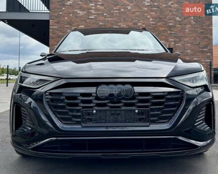 Чорний Ауді SQ8 e-tron, об'ємом двигуна 0 л та пробігом 18 тис. км за 73500 $, фото 17 на Automoto.ua
