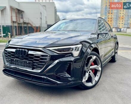 Чорний Ауді SQ8 e-tron, об'ємом двигуна 0 л та пробігом 18 тис. км за 73500 $, фото 45 на Automoto.ua
