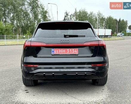 Чорний Ауді SQ8 e-tron, об'ємом двигуна 0 л та пробігом 28 тис. км за 68000 $, фото 9 на Automoto.ua