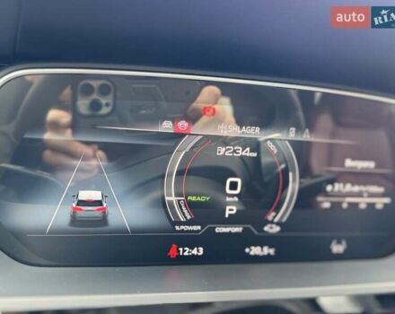 Чорний Ауді SQ8 e-tron, об'ємом двигуна 0 л та пробігом 18 тис. км за 73500 $, фото 27 на Automoto.ua