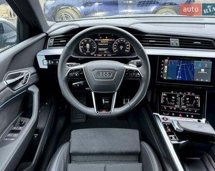 Чорний Ауді SQ8 e-tron, об'ємом двигуна 0 л та пробігом 28 тис. км за 68000 $, фото 60 на Automoto.ua