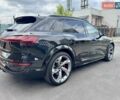 Чорний Ауді SQ8 e-tron, об'ємом двигуна 0 л та пробігом 18 тис. км за 73500 $, фото 6 на Automoto.ua