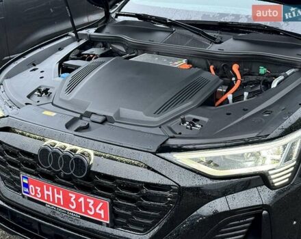 Чорний Ауді SQ8 e-tron, об'ємом двигуна 0 л та пробігом 28 тис. км за 68000 $, фото 22 на Automoto.ua