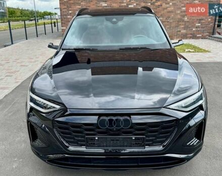 Чорний Ауді SQ8 e-tron, об'ємом двигуна 0 л та пробігом 18 тис. км за 73500 $, фото 52 на Automoto.ua