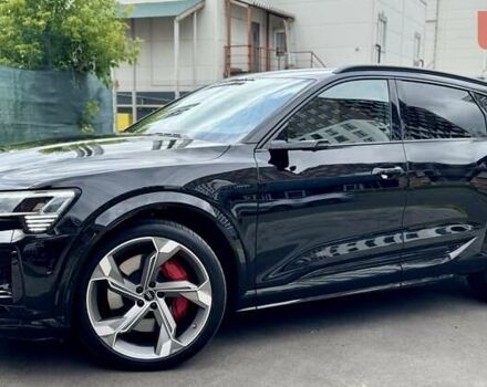 Чорний Ауді SQ8 e-tron, об'ємом двигуна 0 л та пробігом 18 тис. км за 73500 $, фото 46 на Automoto.ua
