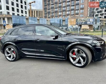 Чорний Ауді SQ8 e-tron, об'ємом двигуна 0 л та пробігом 18 тис. км за 73500 $, фото 44 на Automoto.ua