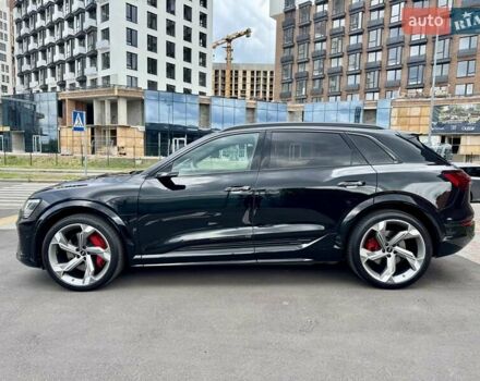 Чорний Ауді SQ8 e-tron, об'ємом двигуна 0 л та пробігом 18 тис. км за 73500 $, фото 8 на Automoto.ua