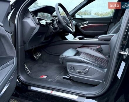 Чорний Ауді SQ8 e-tron, об'ємом двигуна 0 л та пробігом 19 тис. км за 65500 $, фото 33 на Automoto.ua