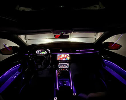 Белый Ауди SQ8 Sportback e-tron, объемом двигателя 0 л и пробегом 60 тыс. км за 83500 $, фото 26 на Automoto.ua