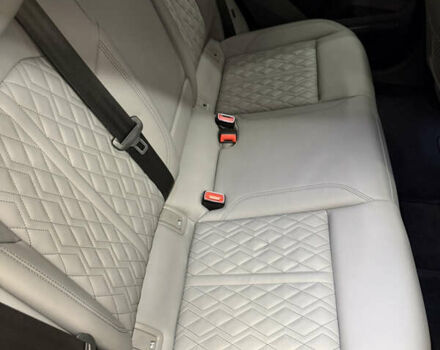 Белый Ауди SQ8 Sportback e-tron, объемом двигателя 0 л и пробегом 60 тыс. км за 83500 $, фото 16 на Automoto.ua