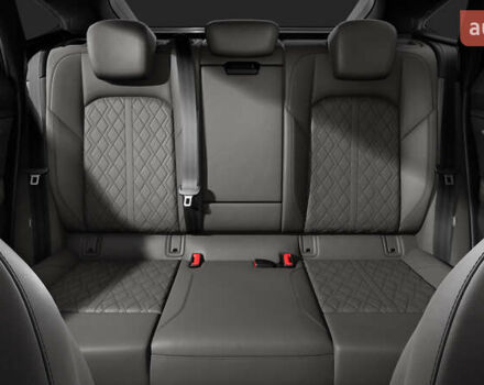 Красный Ауди SQ8 Sportback e-tron, объемом двигателя 0 л и пробегом 27 тыс. км за 72000 $, фото 16 на Automoto.ua