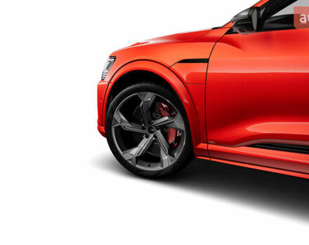 Красный Ауди SQ8 Sportback e-tron, объемом двигателя 0 л и пробегом 27 тыс. км за 72000 $, фото 13 на Automoto.ua