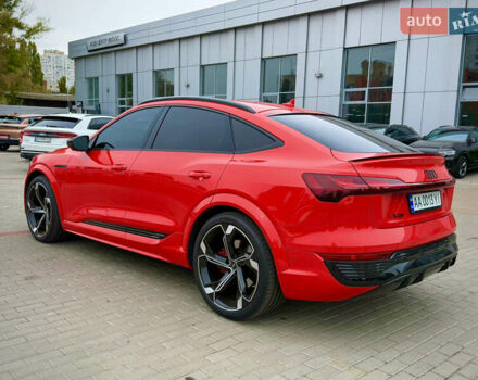 Красный Ауди SQ8 Sportback e-tron, объемом двигателя 0 л и пробегом 27 тыс. км за 72000 $, фото 2 на Automoto.ua