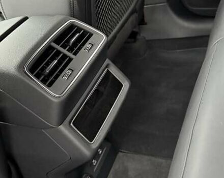 Ауди SQ8 Sportback e-tron, объемом двигателя 0 л и пробегом 15 тыс. км за 77000 $, фото 48 на Automoto.ua