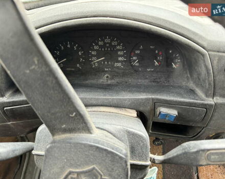 БАЗ 2215, объемом двигателя 2.3 л и пробегом 483 тыс. км за 2200 $, фото 5 на Automoto.ua