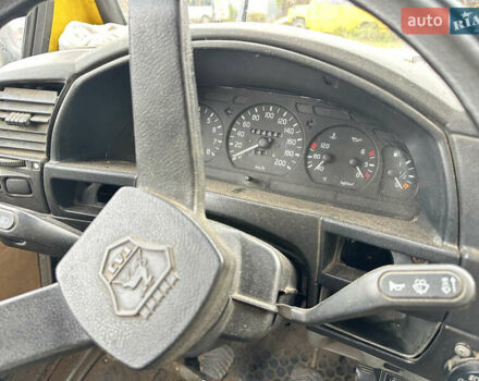 Жовтий БАЗ 3215 Дельфин, об'ємом двигуна 2.46 л та пробігом 499 тис. км за 1800 $, фото 11 на Automoto.ua