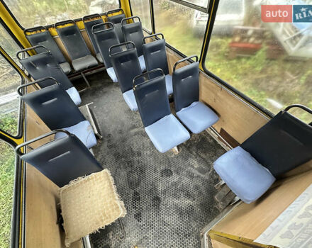 Жовтий БАЗ 3215 Дельфин, об'ємом двигуна 2.46 л та пробігом 499 тис. км за 1800 $, фото 15 на Automoto.ua