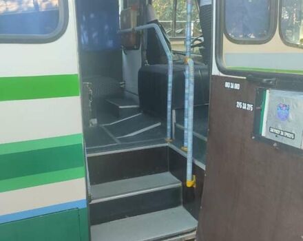 Белый БАЗ А 079 Эталон, объемом двигателя 5.7 л и пробегом 69 тыс. км за 11200 $, фото 10 на Automoto.ua