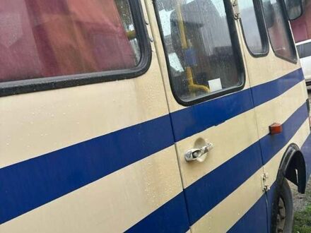 Білий БАЗ А 079 Еталон, об'ємом двигуна 5.68 л та пробігом 1000 тис. км за 9500 $, фото 1 на Automoto.ua