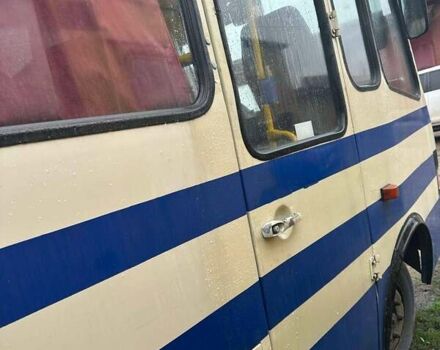 Белый БАЗ А 079 Эталон, объемом двигателя 5.68 л и пробегом 1000 тыс. км за 9500 $, фото 1 на Automoto.ua