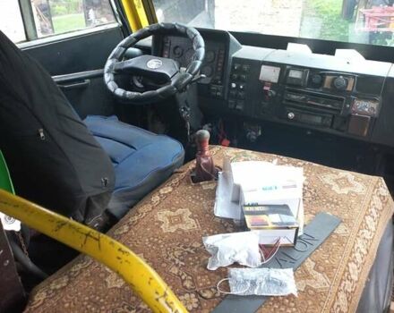 Жовтий БАЗ А 079 Еталон, об'ємом двигуна 5.68 л та пробігом 230 тис. км за 2500 $, фото 2 на Automoto.ua