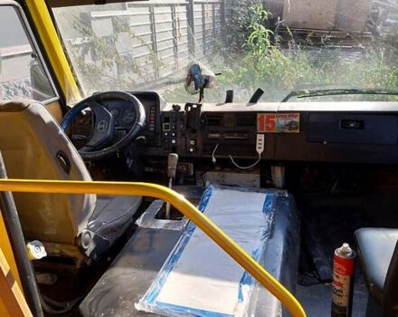 Желтый БАЗ А 079 Эталон, объемом двигателя 5.68 л и пробегом 300 тыс. км за 2000 $, фото 2 на Automoto.ua