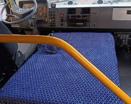 Желтый БАЗ А 079 Эталон, объемом двигателя 5.68 л и пробегом 320 тыс. км за 9800 $, фото 14 на Automoto.ua