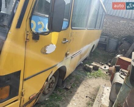 Желтый БАЗ А 079 Эталон, объемом двигателя 5.68 л и пробегом 20 тыс. км за 2200 $, фото 1 на Automoto.ua