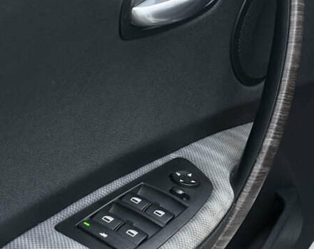 Белый БМВ 1 Серия, объемом двигателя 2 л и пробегом 240 тыс. км за 6700 $, фото 28 на Automoto.ua