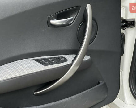 Белый БМВ 1 Серия, объемом двигателя 2 л и пробегом 138 тыс. км за 7899 $, фото 6 на Automoto.ua