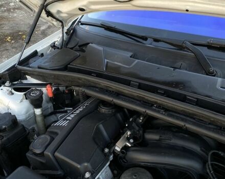 Белый БМВ 1 Серия, объемом двигателя 2 л и пробегом 250 тыс. км за 5499 $, фото 6 на Automoto.ua