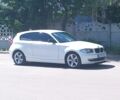 Белый БМВ 1 Серия, объемом двигателя 2 л и пробегом 230 тыс. км за 7500 $, фото 1 на Automoto.ua