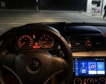 Белый БМВ 1 Серия, объемом двигателя 2 л и пробегом 283 тыс. км за 6300 $, фото 6 на Automoto.ua